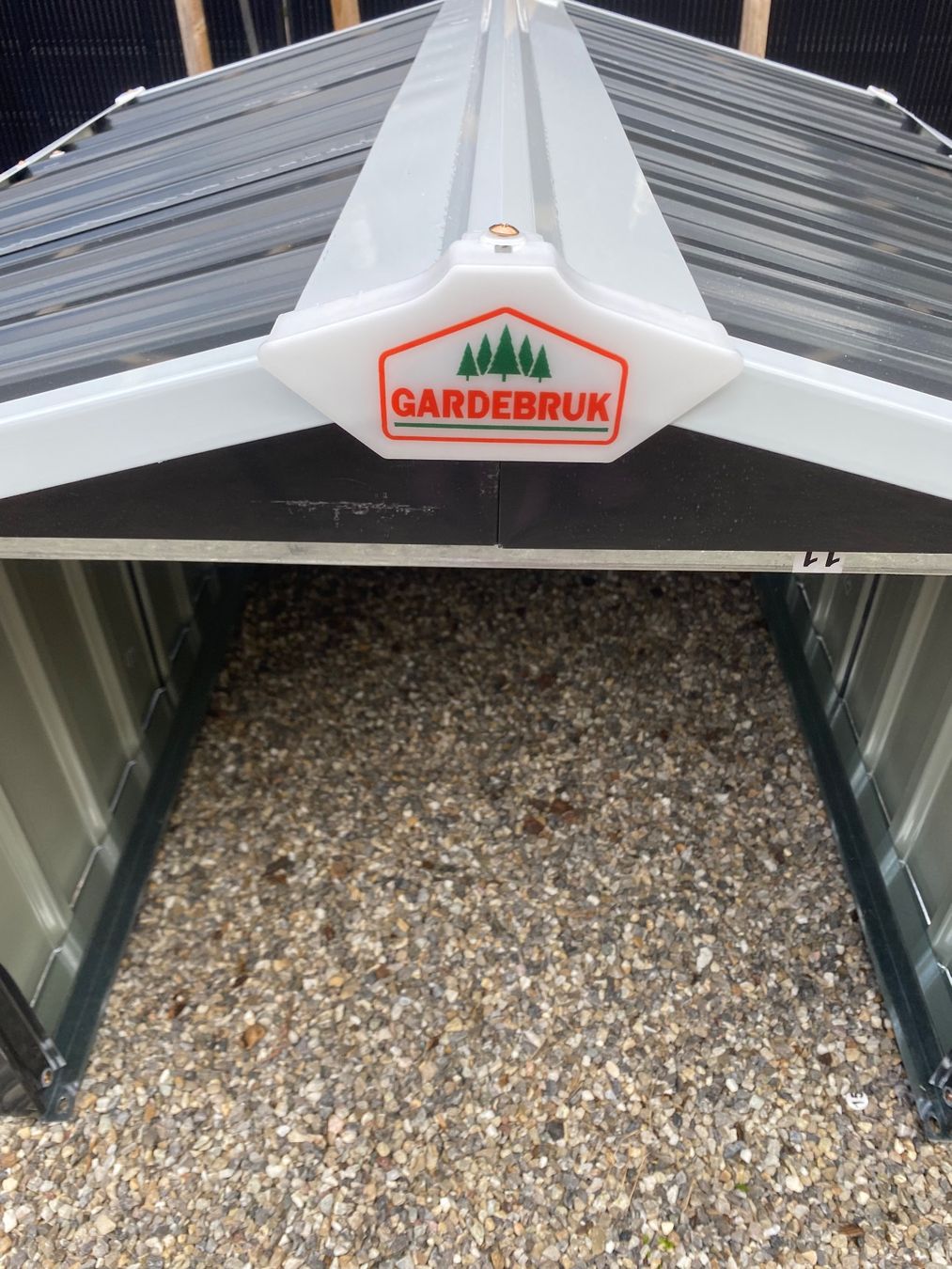 Tagliaerba: Mähroboterhaus Neu! – Nuovo (secondo la descrizione) da Glashütten venduto da clheiniger 1