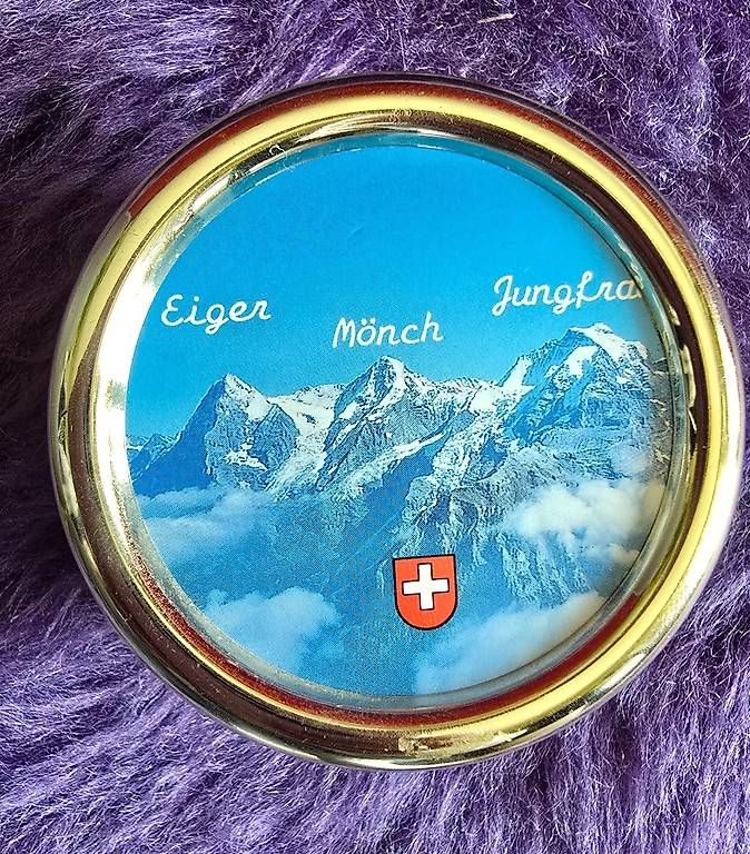 Carillon: Original Schweizer Spieluhr  Eiger Mönch Jungfrau  MAPSA – Usato da Dietikon venduto da natigi