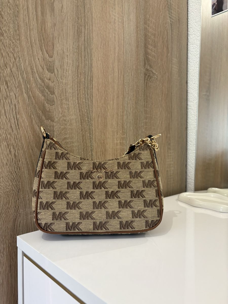 Michael Kors Borse da donna: Sac à main Michael Kors  – Nuovo (secondo la descrizione) da Delémont venduto da vlc_03