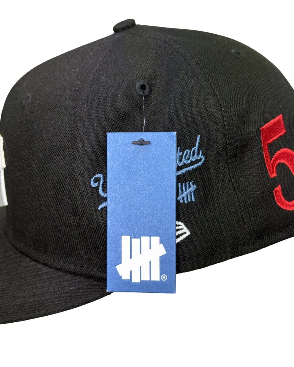 New Era Chapeaux, bonnets & casquettes: Cap New Era x Undefeated – Neuf avec emballage d'origine à Lausanne par Unehistoiredesapes 3
