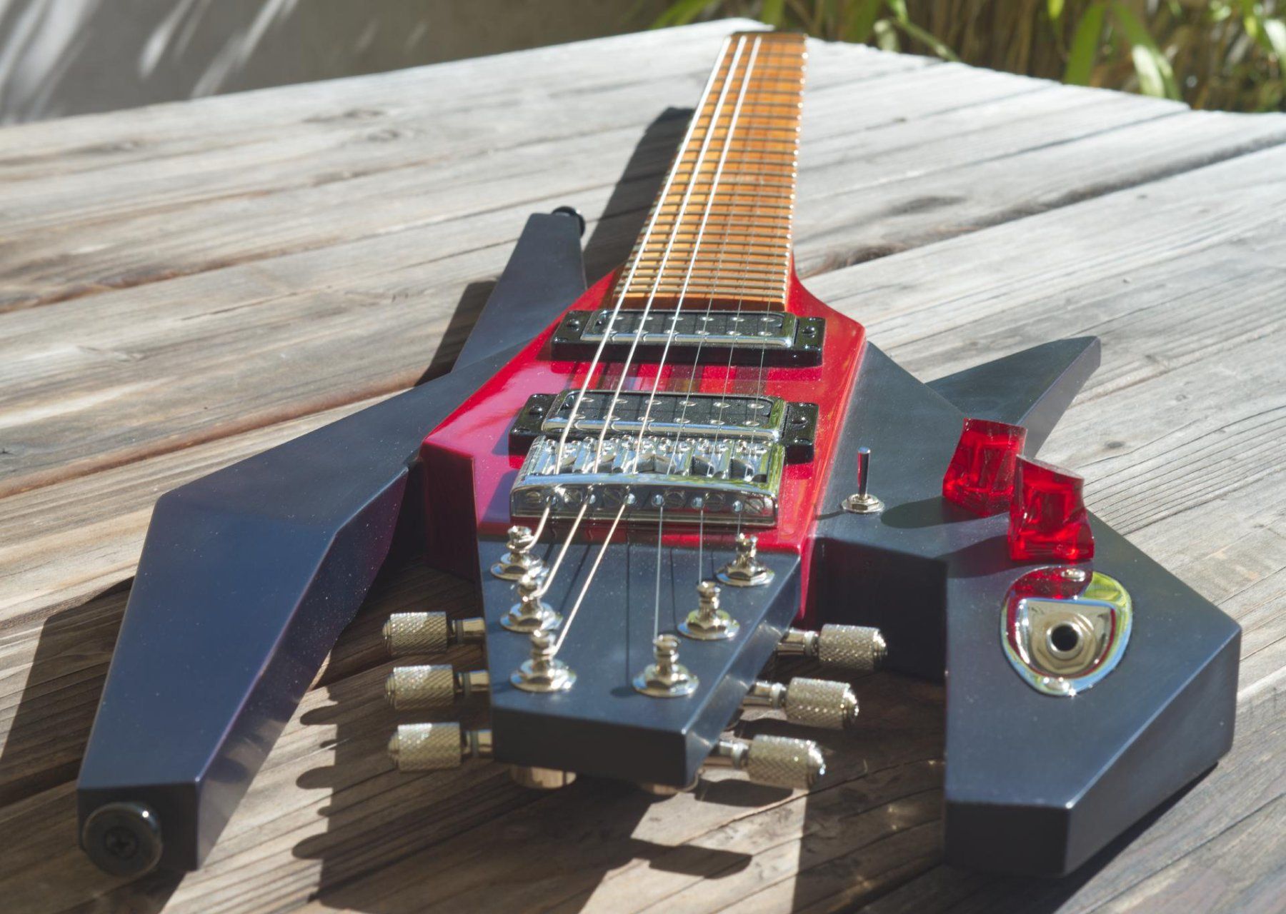 Musikinstrumente: INVERSE GUITARS Crayfish Guitar – Neu und originalverpackt aus Schaffhausen von Saitensprung_SH 4