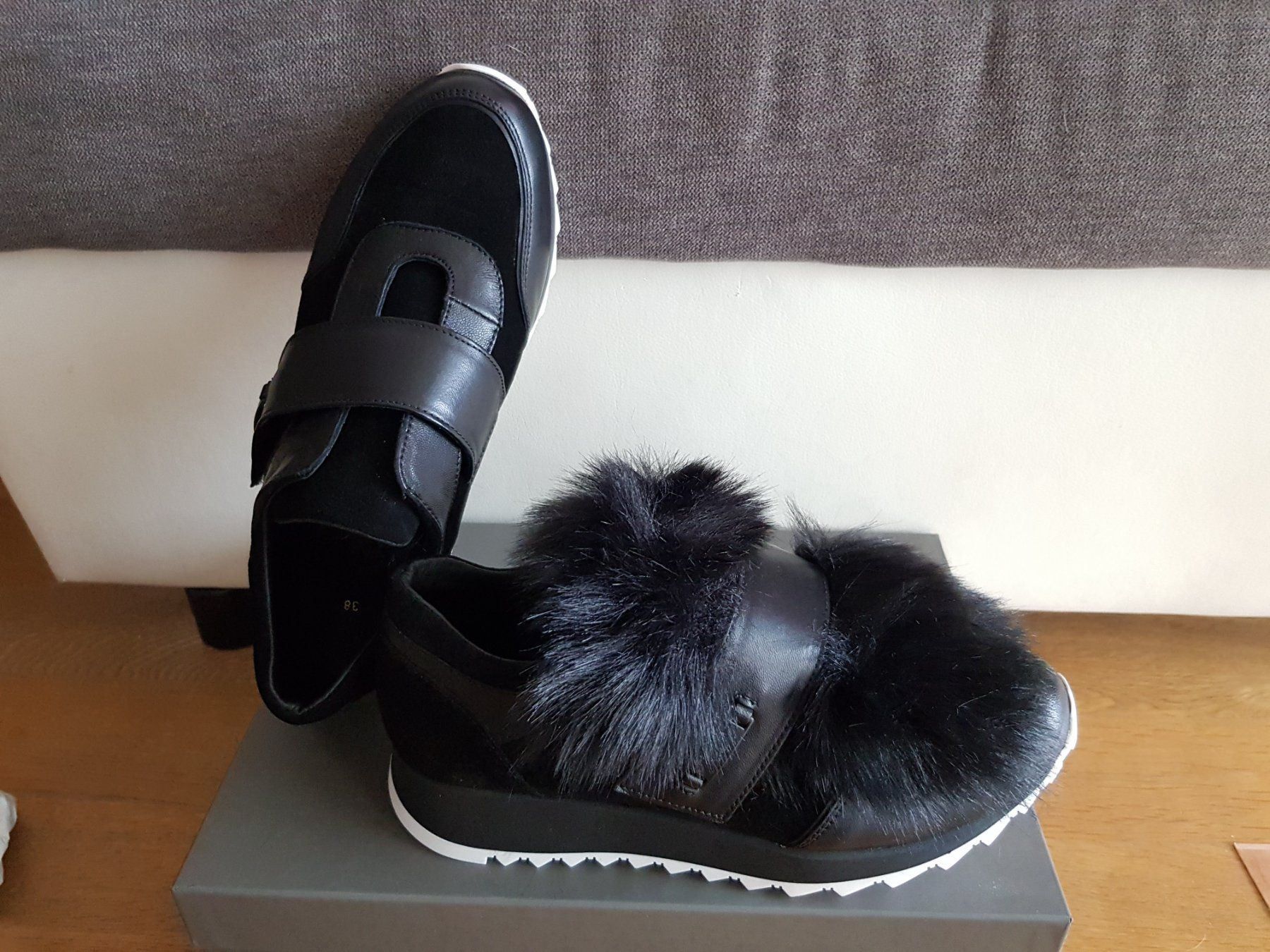 Chaussures femmes: Tosca Blu Leder Sneaker Gr.38 – Neuf avec emballage d'origine à Reinach AG par innamac 7