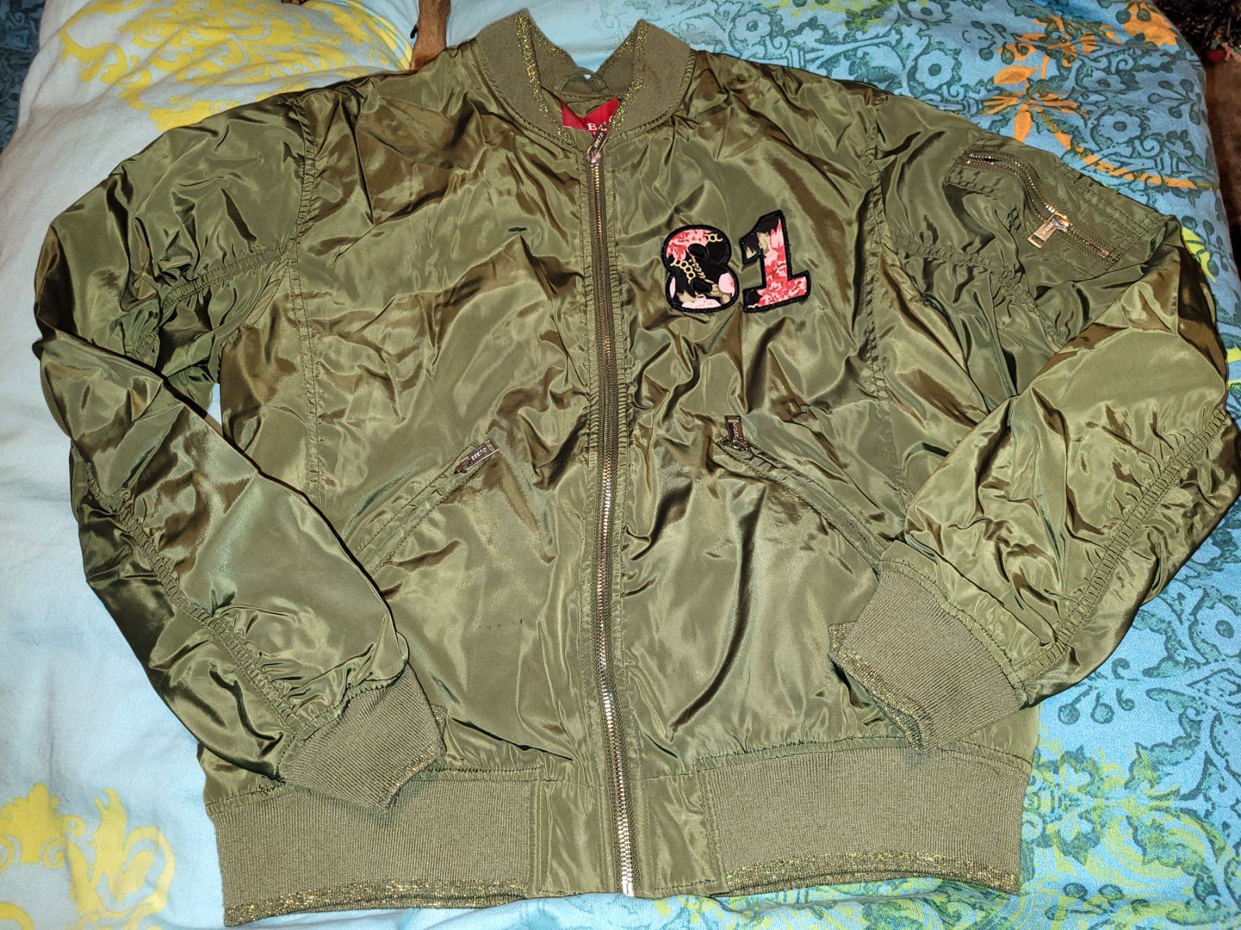 Guess Jacken: Guess Jacke Gr. M – Gebraucht aus Basel von Nerea07