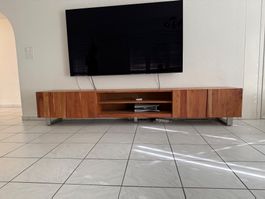 Low Side Board Akazien massiv