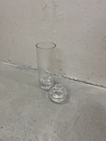 Neuwertiges Glas mit Deckel, vielseitig verwendbar.
