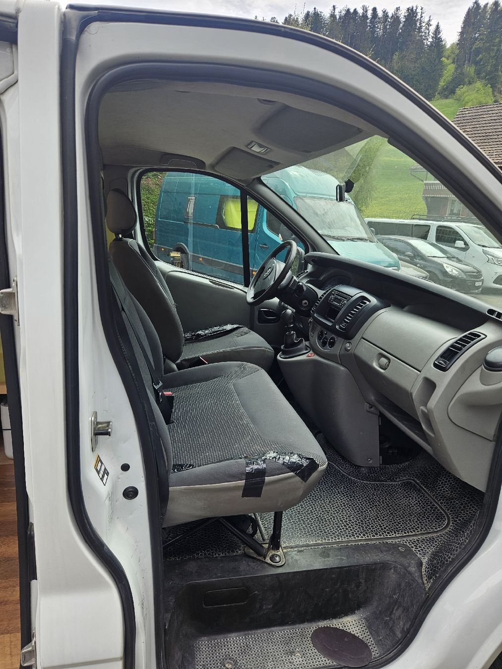 Veicoli da campeggio: opel Vivaro Camper umbau  – Usato da Mosnang venduto da bie_mh9k 8