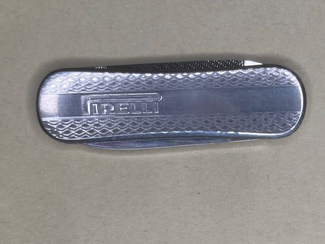 Victorinox Coltelli tascabile: PIRELLI  Werbemesser, klein – Usato da Magden venduto da Hornet2 4