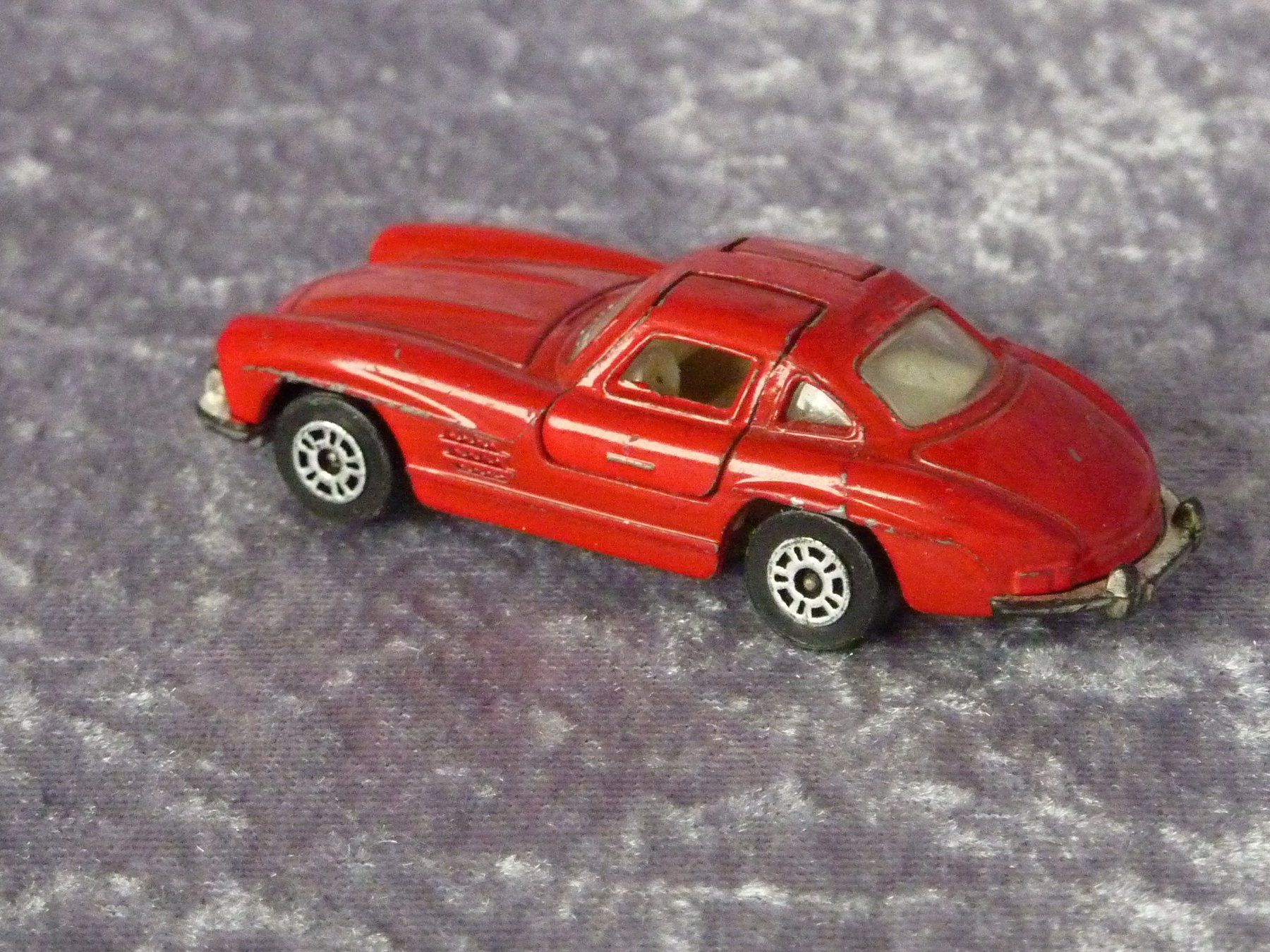 Corgi Toys Modellini d'auto: Mercedes 300SL 1:64 – Usato da Dürrenäsch venduto da Cobra1ch 1