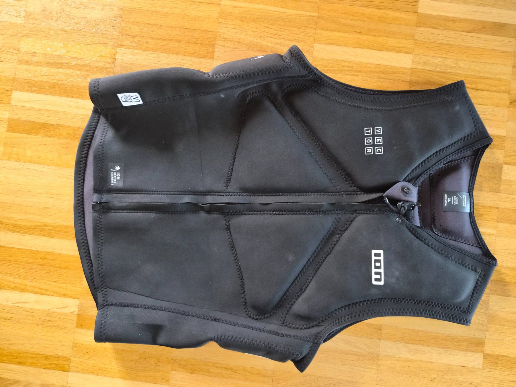 Kite: ION Prallschutzweste – Gebraucht aus Mumpf von Xrainbowx 1