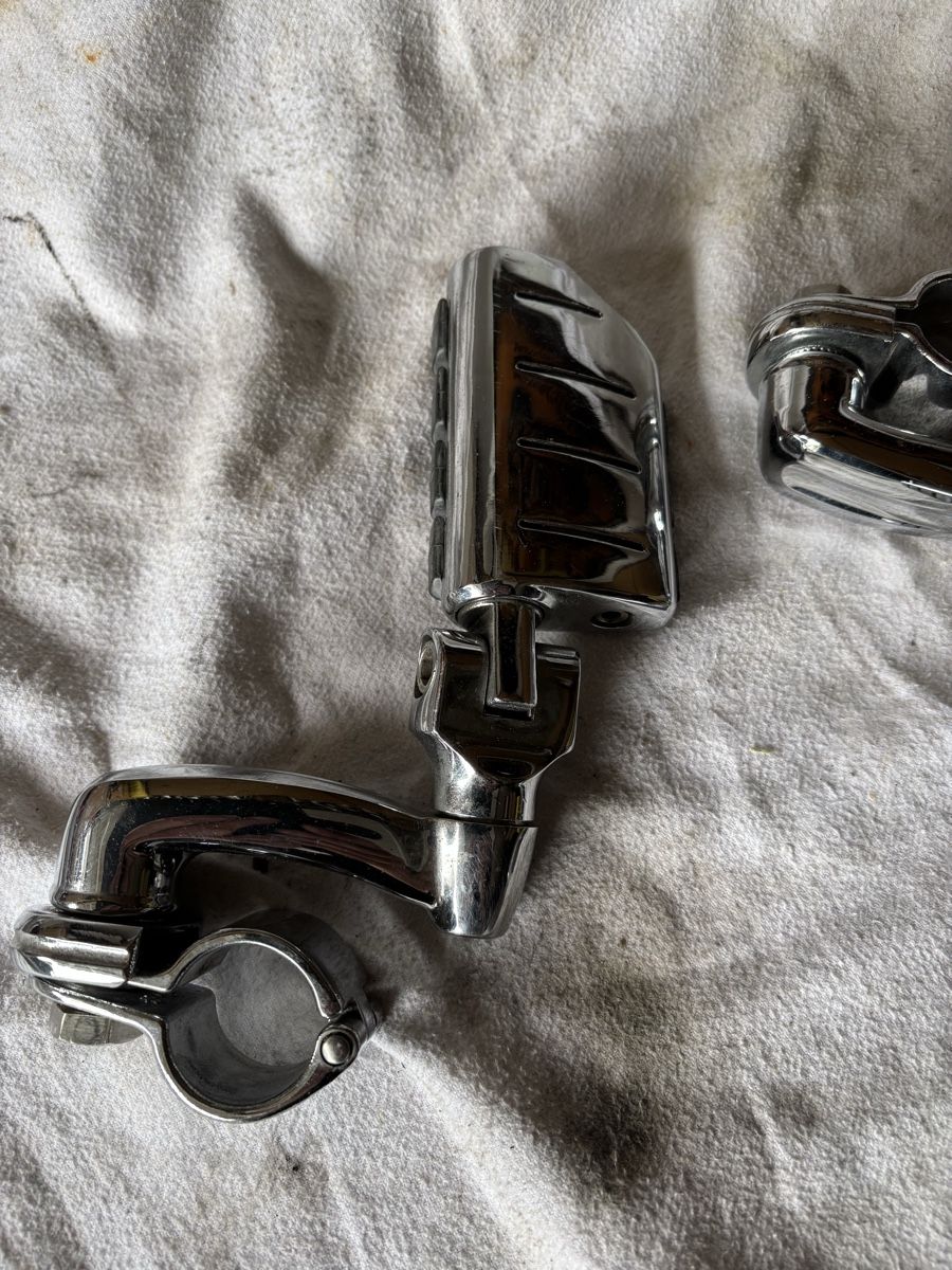 Harley-Davidson Tutti i ricambio per moto: Harley Davidson  Highway Pegs – Usato da Schötz venduto da Harley35 2