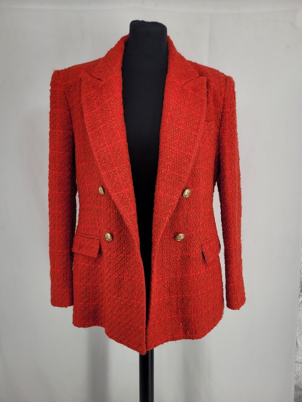 Zara Giacche: ZARA Tweed blazer rouge Taille L – Usato da Lausanne venduto da PlusValue_Lausanne 1