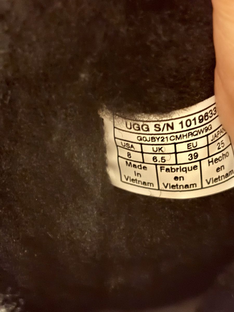 Ugg Scarpe da donna: schöner, originaler UGG Wildlederstiefel – Nuovo (secondo la descrizione) da Bern venduto da cocacola123 7