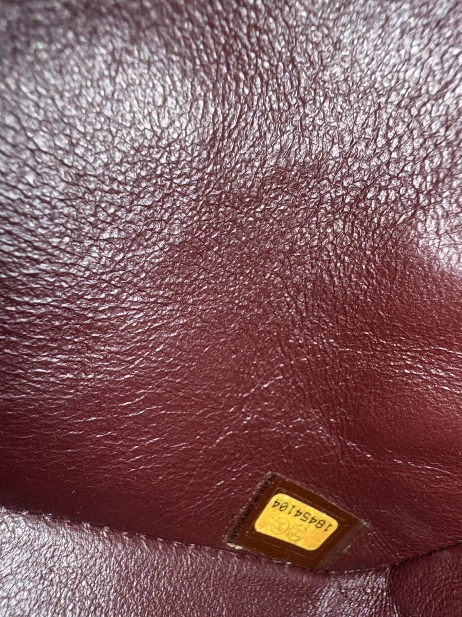 Borse da donna: Chanel Classic Timeless Medium Double Flap Black Caviar – Usato da Münchenstein venduto da watchpatrol 5