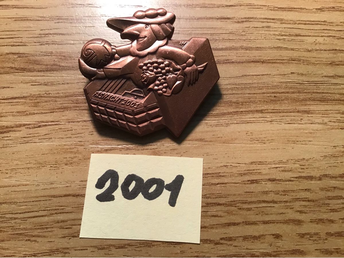 Basler Placchette & Badge: Baslerfasnachtsplaketten 2001 – Usato da Arlesheim venduto da printz01