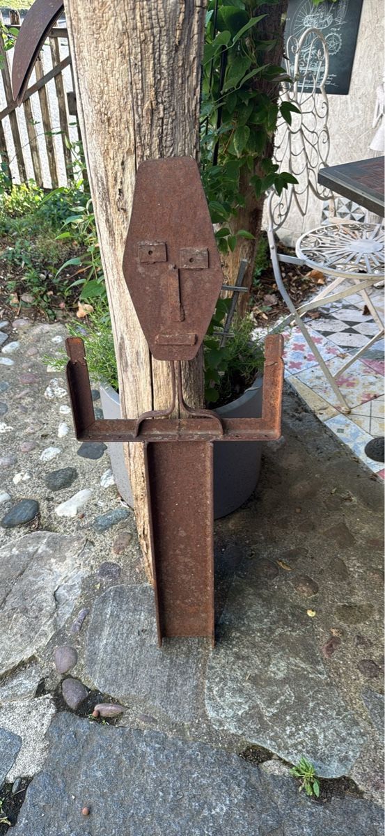 Statuette: Gartenfigur aus Eisenbahnschiene Handmade – Usato da Schaffhausen venduto da Ibag
