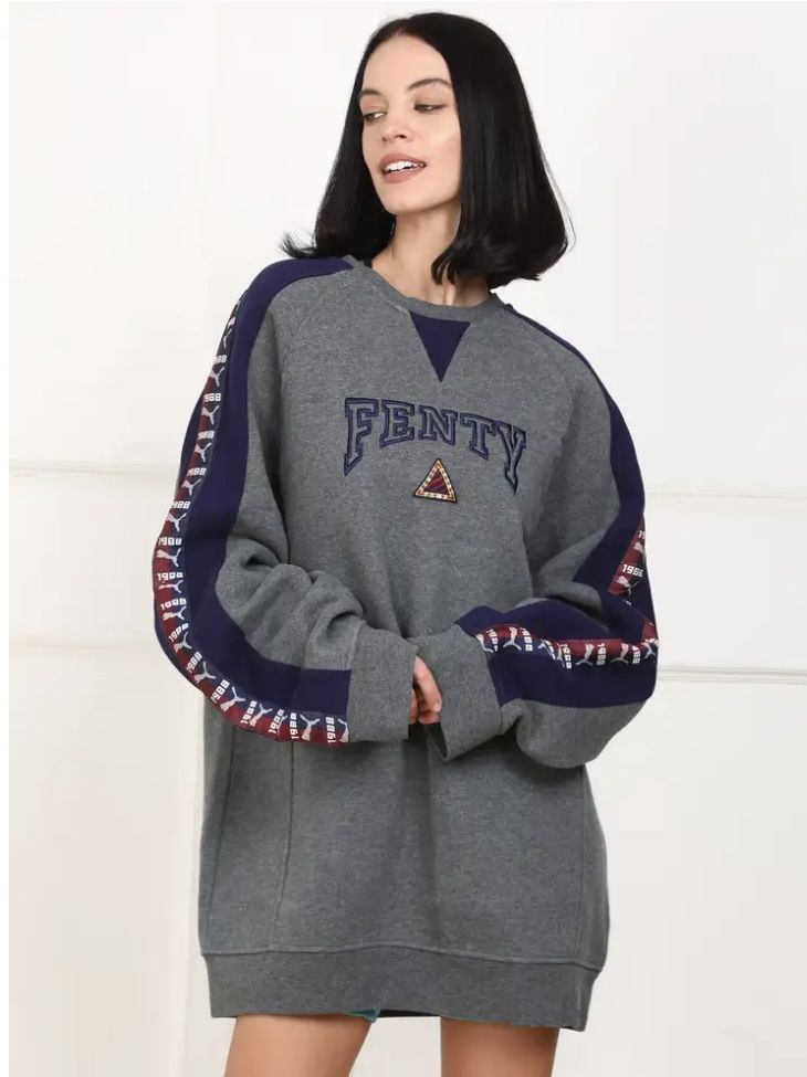 Puma Maglioni & Felpe: FENTY x PUMA Oversize Sweater, Grösse S, Blau – Usato da St. Margarethen TG venduto da chlinimini 2