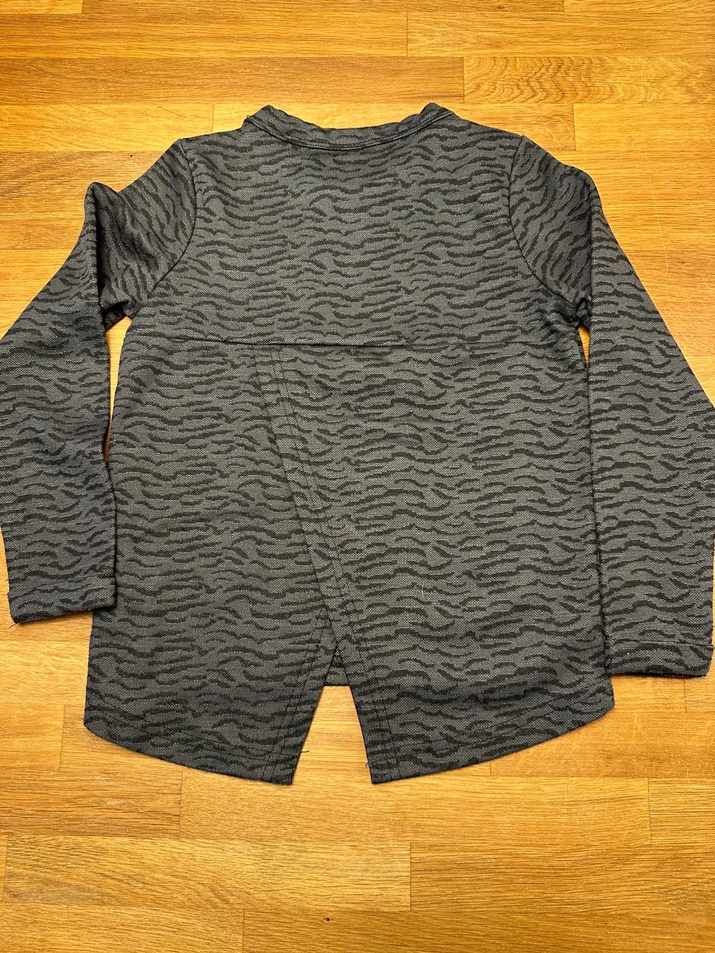 Lotti & Set di vestiti: Kinderset 5 Teile Gr. 104 – Usato da Zürich venduto da JuliaSp 5