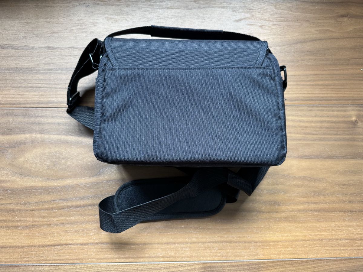 Taschen: Kameratasche  – Neu (gemäss Beschreibung) aus Hausen am Albis von ush 1