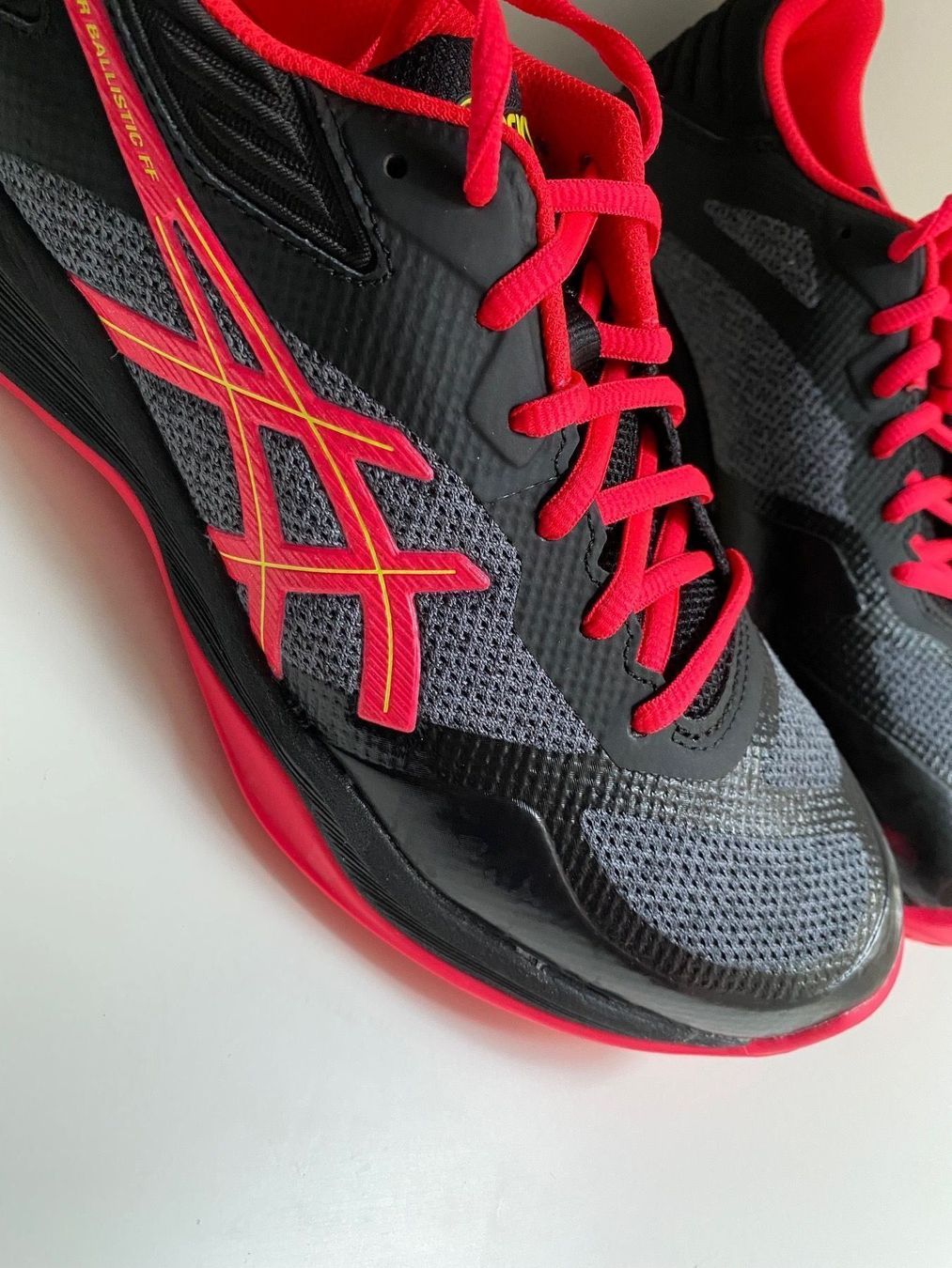 Asics Scarpe da donna: ASICS NETBURNER BALLISTIC FF Volley 44 – Nuovo e nell'imballaggio originale da Luzern venduto da falena01 3