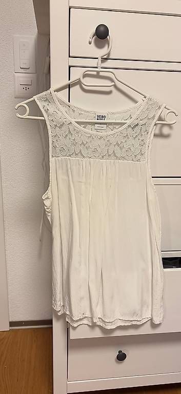Vero Moda Top: Vero Moda Top Grösse S – Usato da Reichenbach i. K. venduto da pri_nbn7