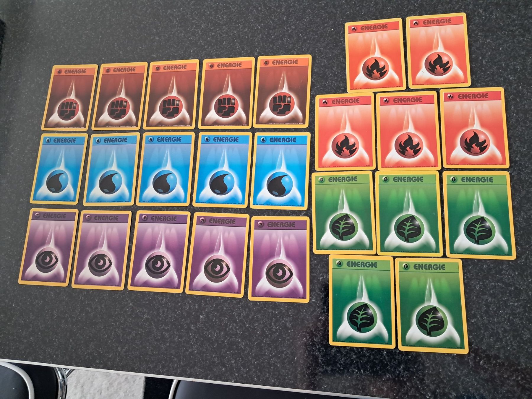 Pokémon Sammelbilder & Trading cards: Pokémon Energiekarten 1995-1998 – Gebraucht aus Liestal von nemi-lou