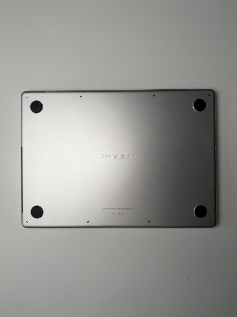 Apple Notebooks: MacBook Pro M1 2021 – Neu (gemäss Beschreibung) aus Aigle von Adrien_glz 2