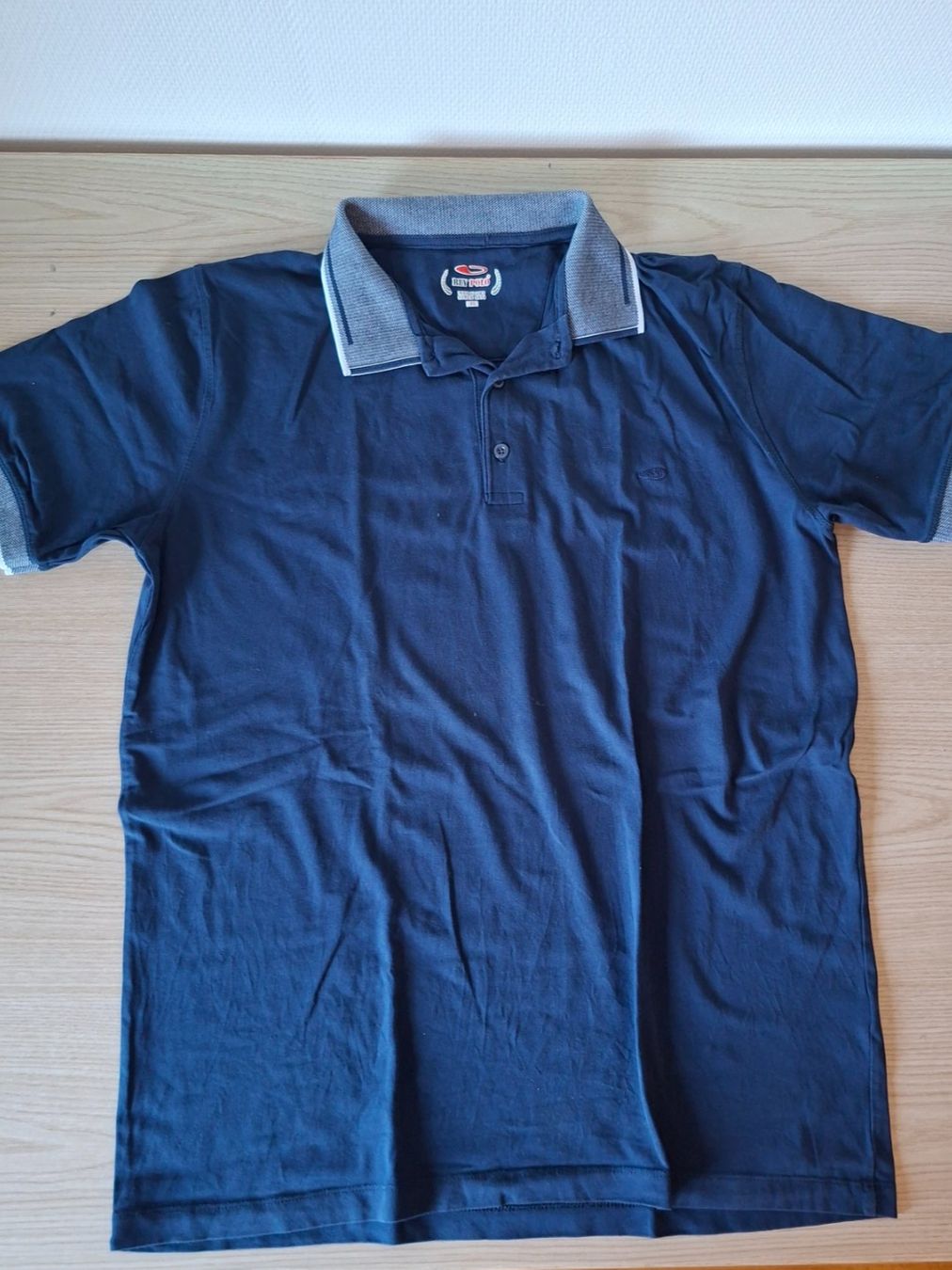 Magliette Polo: Rey Polo Shirt – Usato da Eglisau venduto da CaesarAugustus 1