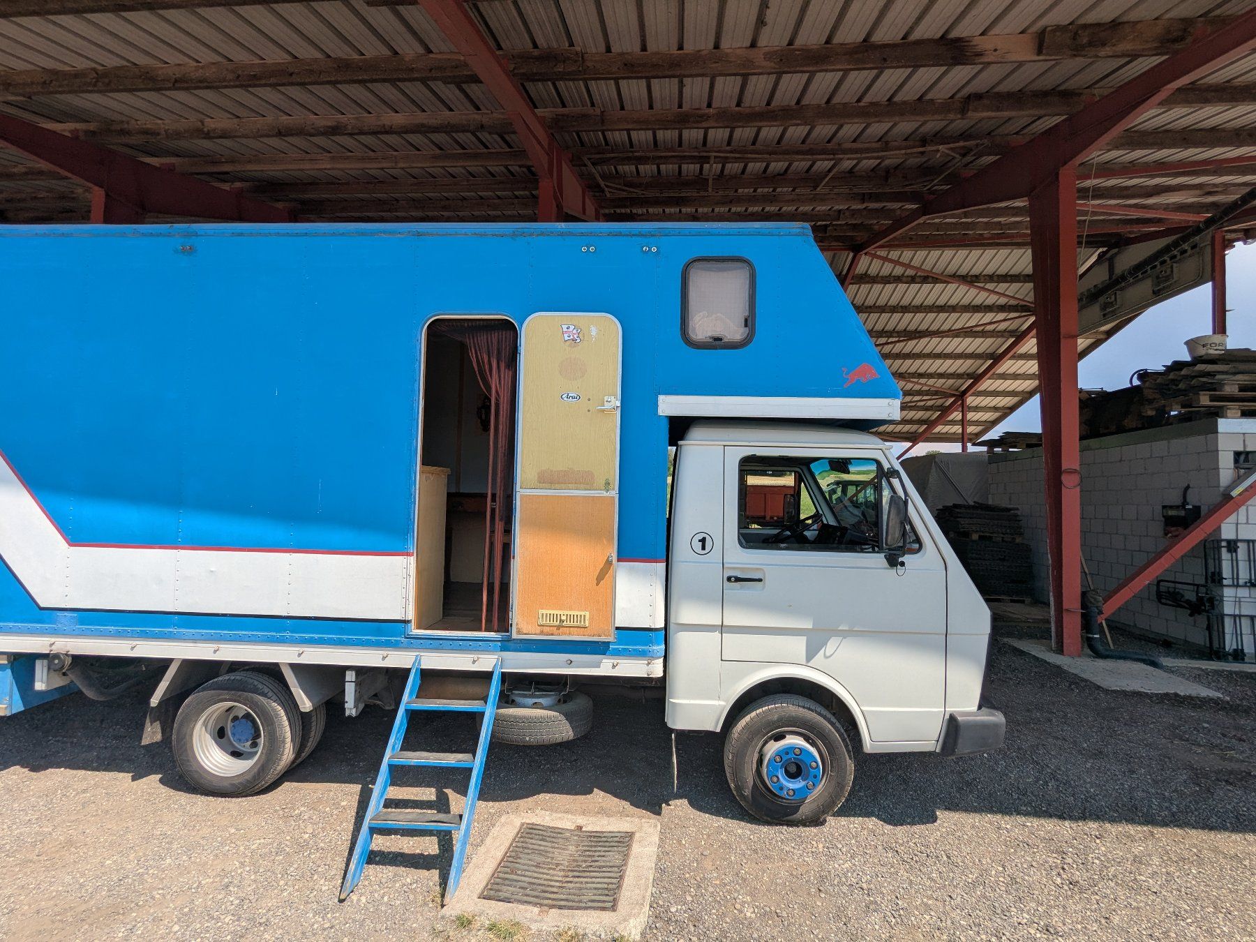 VW Veicoli da campeggio: Originelles Wohnmobil  Eigenbau VW LT35 – Usato da Biel/Bienne venduto da rotem
