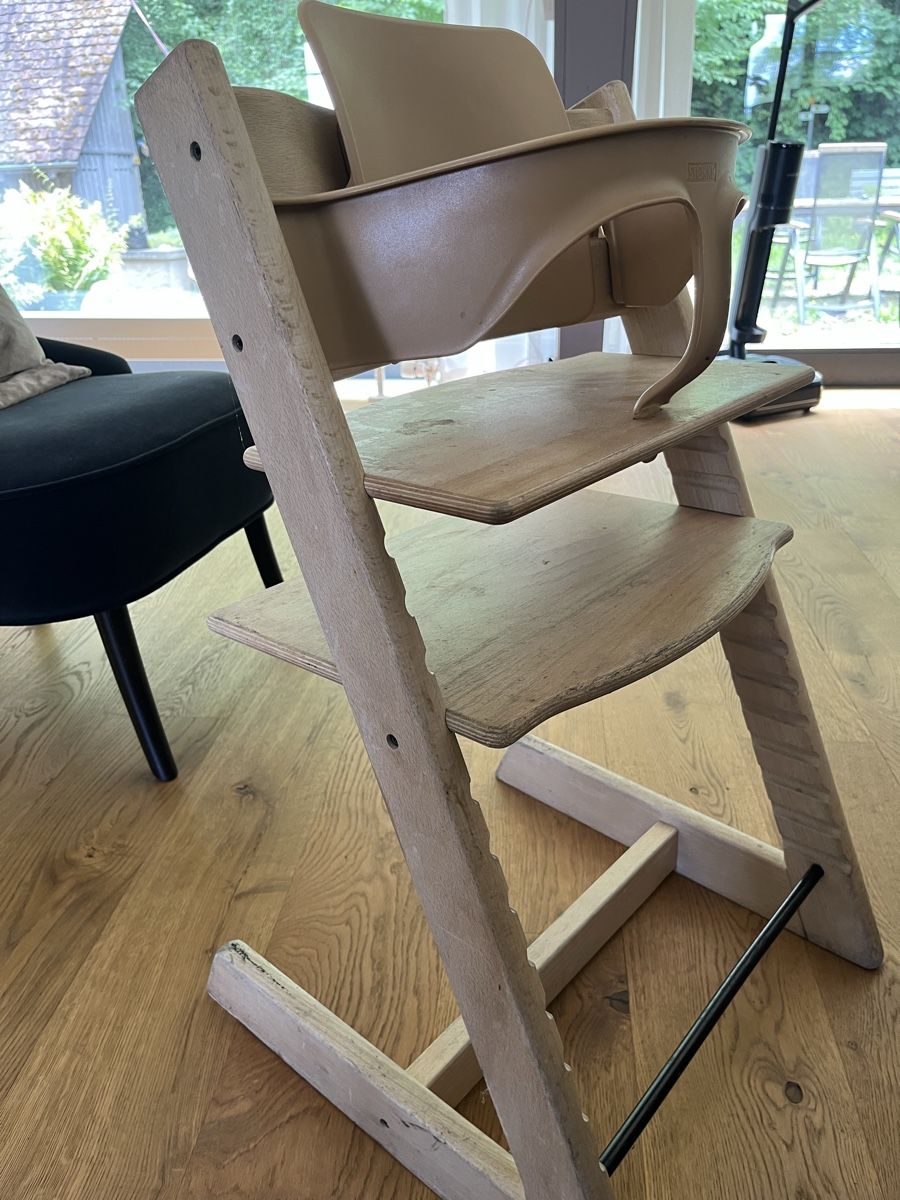 Stokke Chaises hautes: Stokke Tripp Trapp mit Babyset!! – D'occasion à Flaach par Auto6011 2