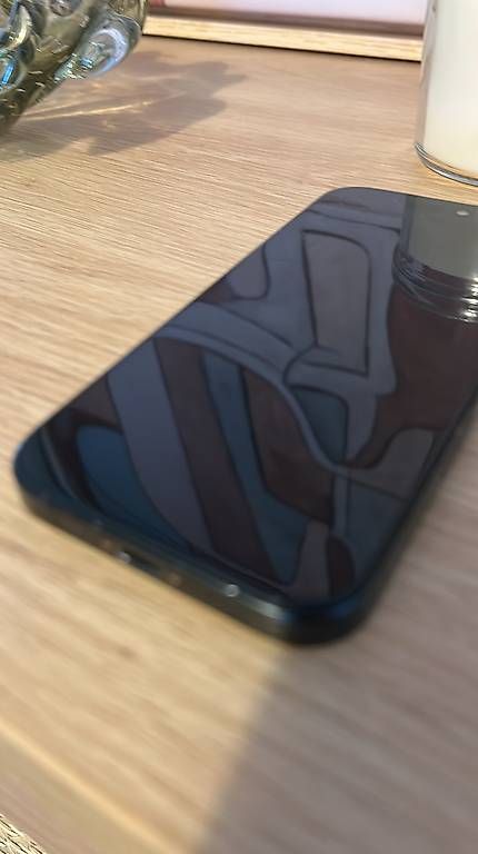 Handys / Smartphones: iPhone 16 pro 256 gb avec box Apple  – Gebraucht aus Colombier VD von Xzbit 4