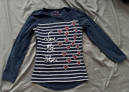 T-Shirt mit Herzen