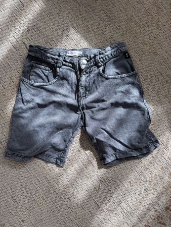 Kurze Hose Grau
