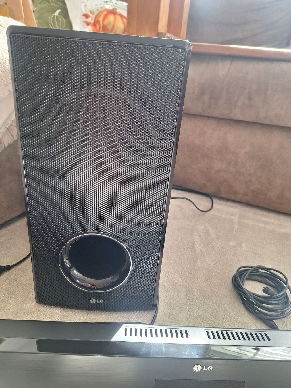 LG Heimkino: LG Soundbar  – Gebraucht aus Strengelbach von Ist-van 1