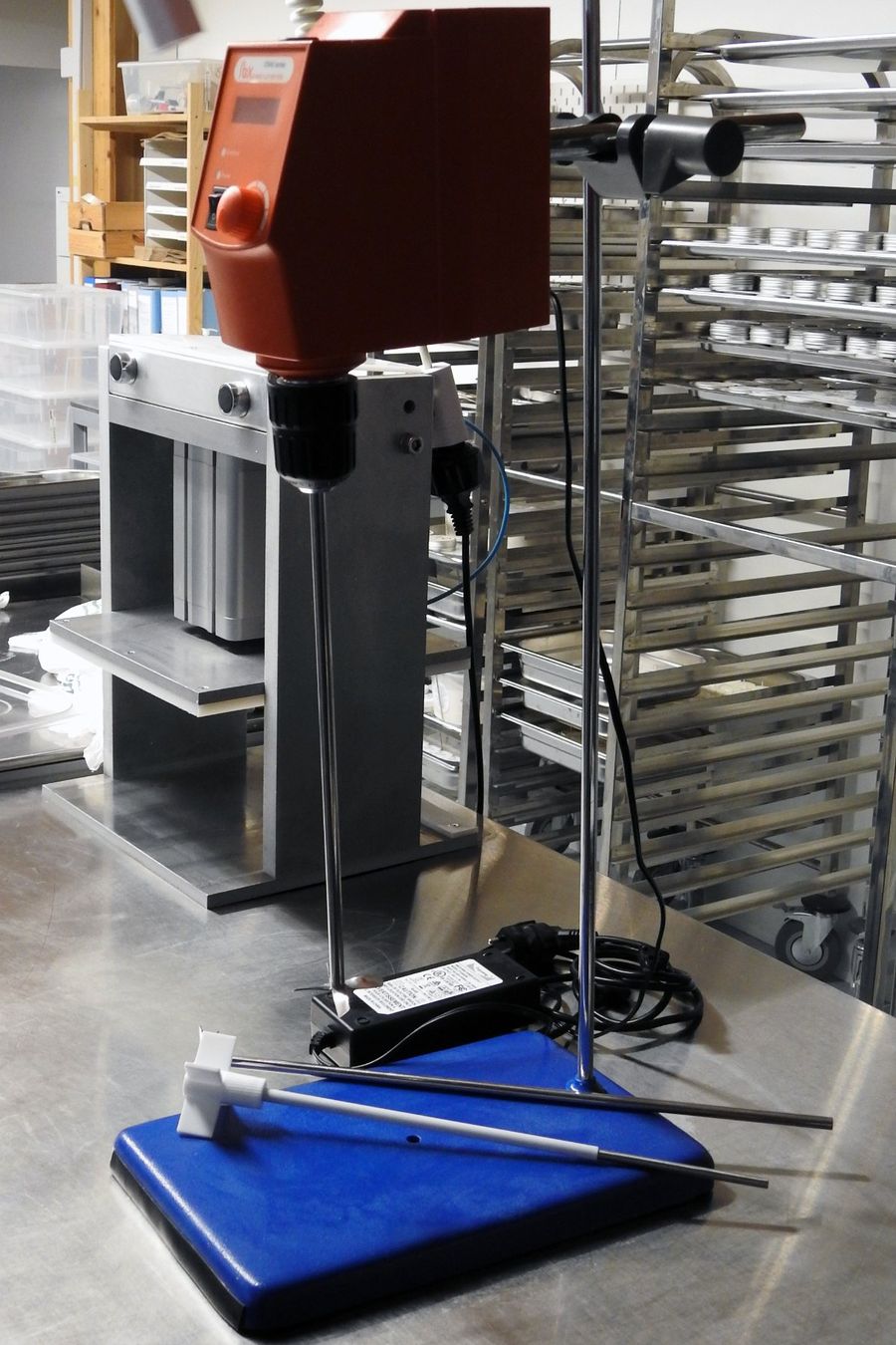 Tutti gli attrezzi: DIGITALER ÜBERKOPFRÜHRER OS40 Laborgerät – Usato da Wittenbach venduto da rbstore 3