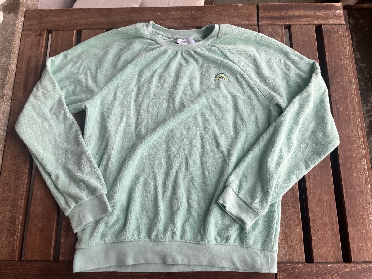La Redoute Pulls et sweat-shirts: Frottee Pullover mintgrün Grösse 12A Regenbogen La Redoute  – D'occasion à Bern par brup 1