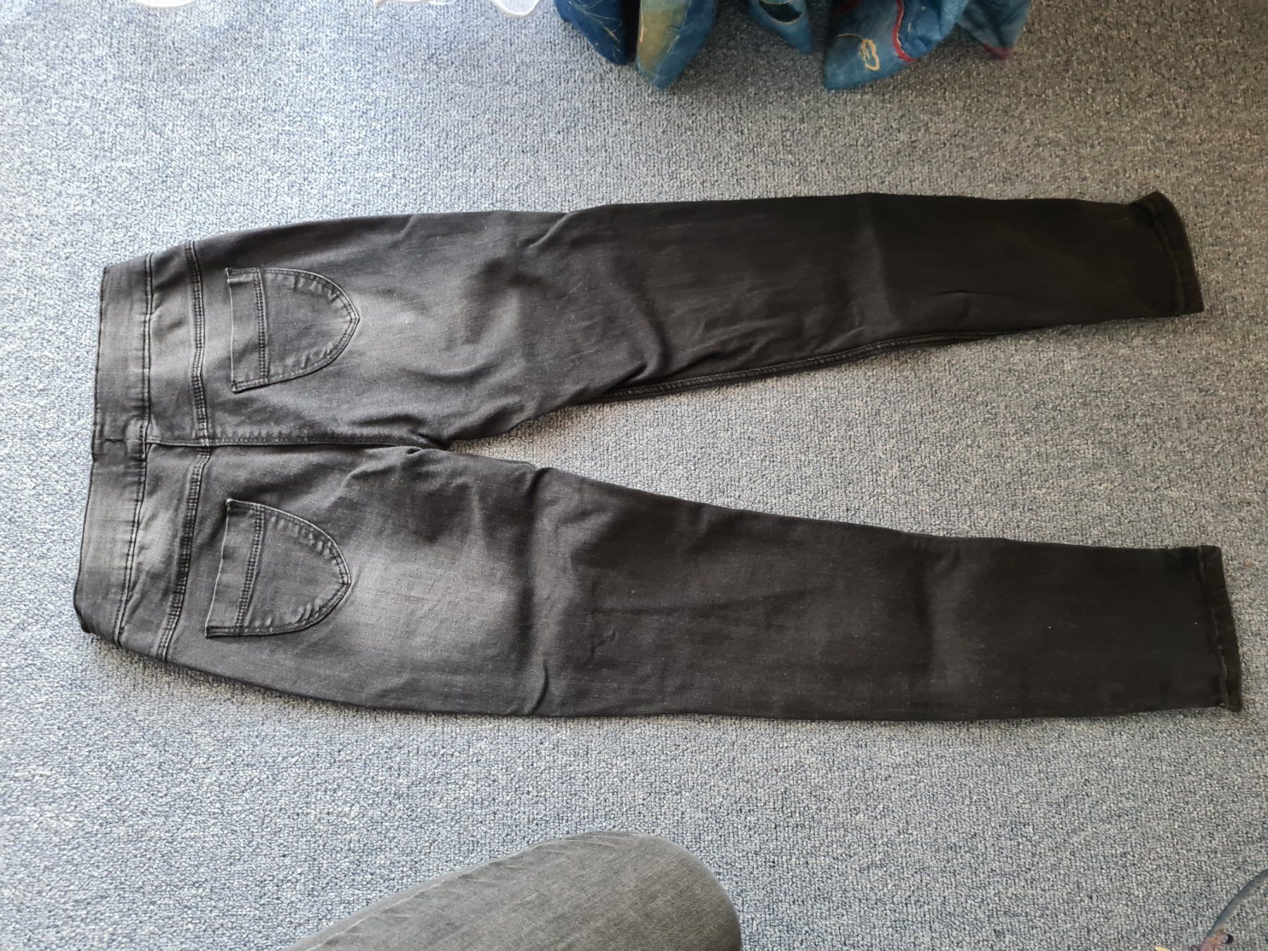 Pantaloni: Jeans schwarz Gr. 152 – Usato da Killwangen venduto da KIANA08 1