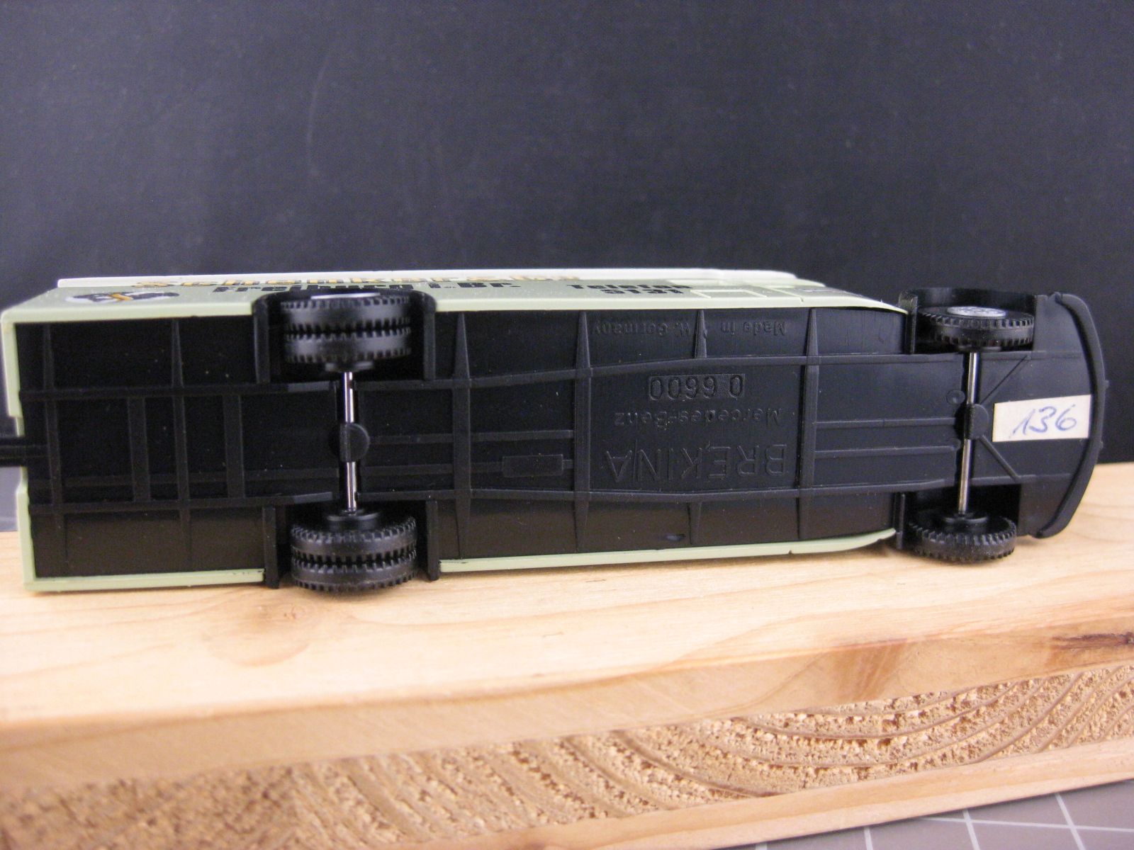 Brekina Modelleisenbahnen: Brekina Möbeltransporter – Gebraucht aus Malters von Marosko 4