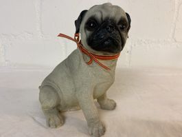Süsse Mops Figur Spardose