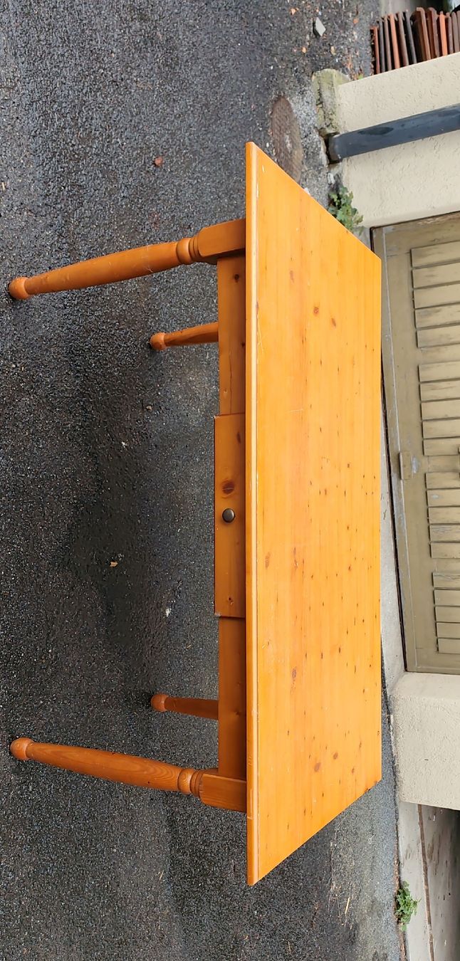 Tavoli: Esstisch aus Holz – Usato da Küssnacht am Rigi venduto da DB_Shop