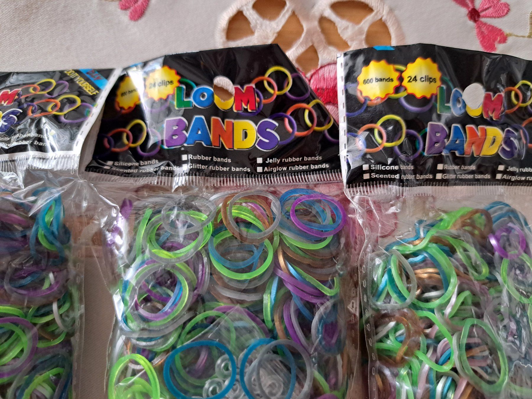 Bastelsets: Loombands/ Loom Bands Gummi – Neu und originalverpackt aus Uster von BellaBimbaQ 1
