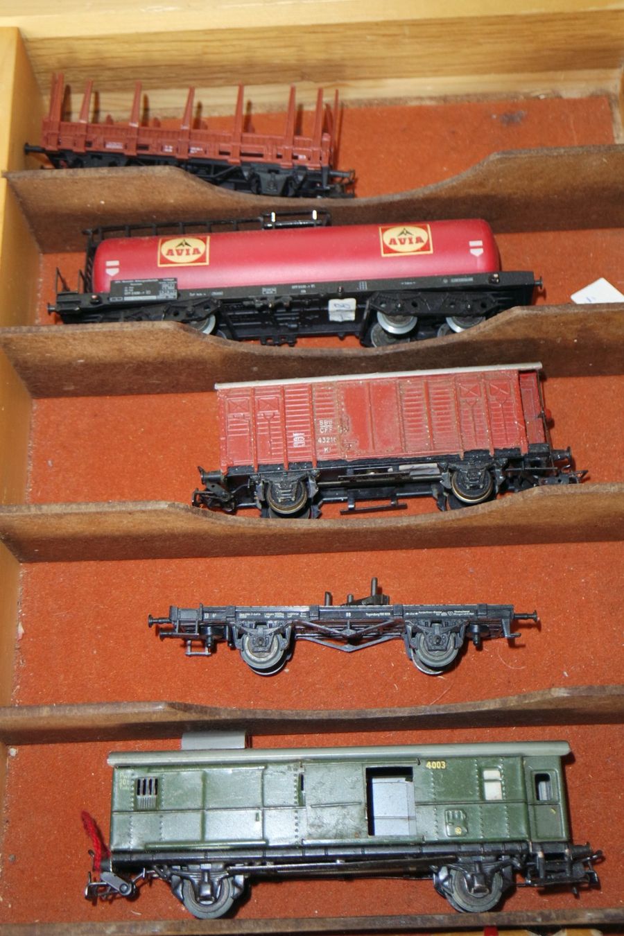 Modellini di ferrovie: LOT DE 30 WAGONS  ÉCHELLE HO – Usato da Avenches venduto da WEBHobby 5