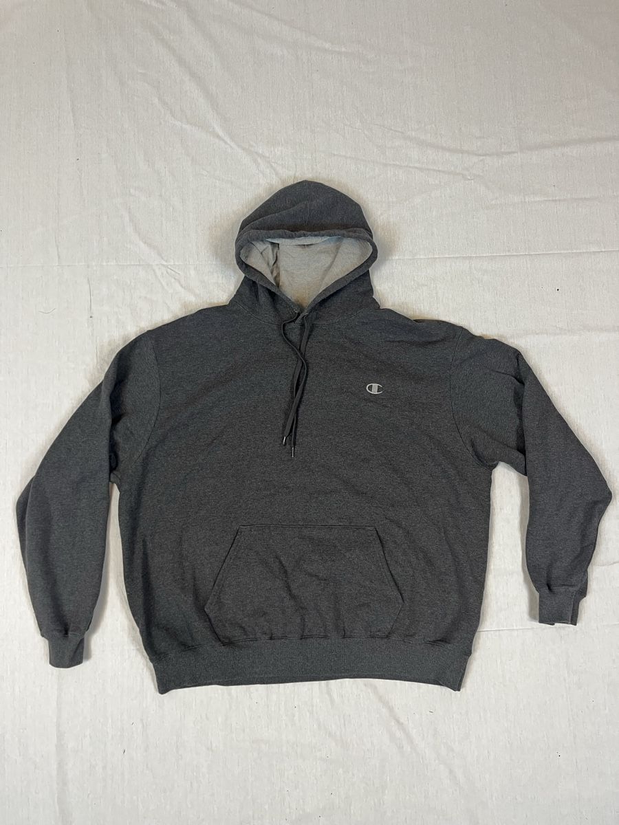 Champion Pullover & Sweatshirts: Champion Hoodie – Gebraucht aus Lindau von KT_Vintage