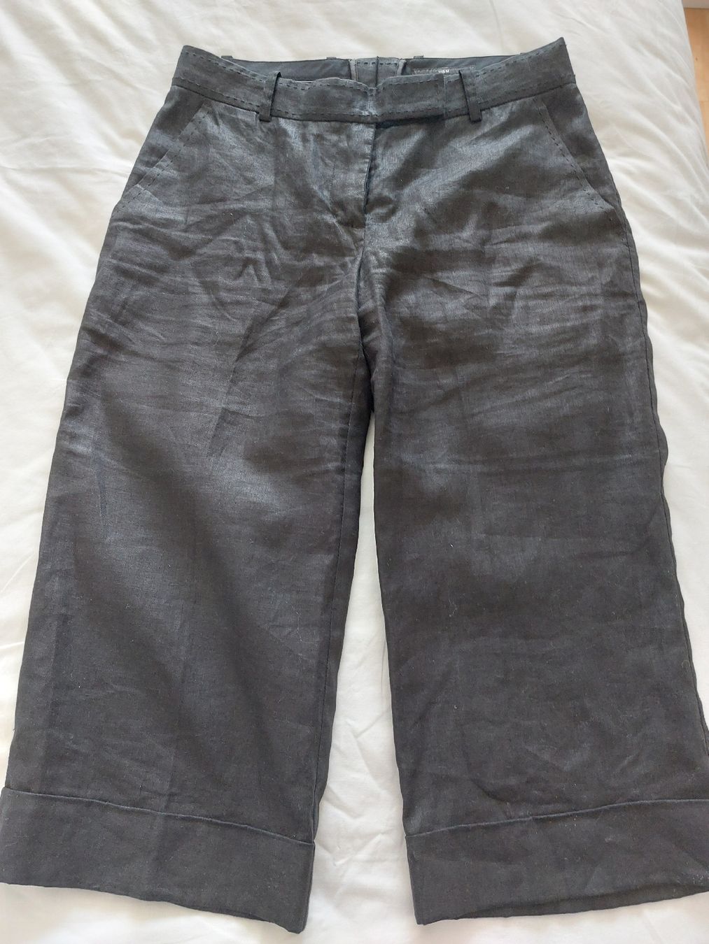 H&M Pantaloni: Bermuda Hose Leinen, Schwarz Gr. 36 – Usato da Thun venduto da Alexanna 6