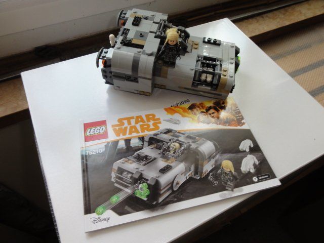 Lego Kit di costruzioni: Lego Set 75210 Moloch's Landspeeder – Usato da Aarau venduto da mahort