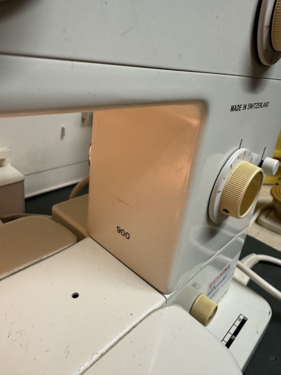 Bernina Macchine da cucire: Bernina Nova 900 Electronic – Difettoso da Belp venduto da ch1999 9