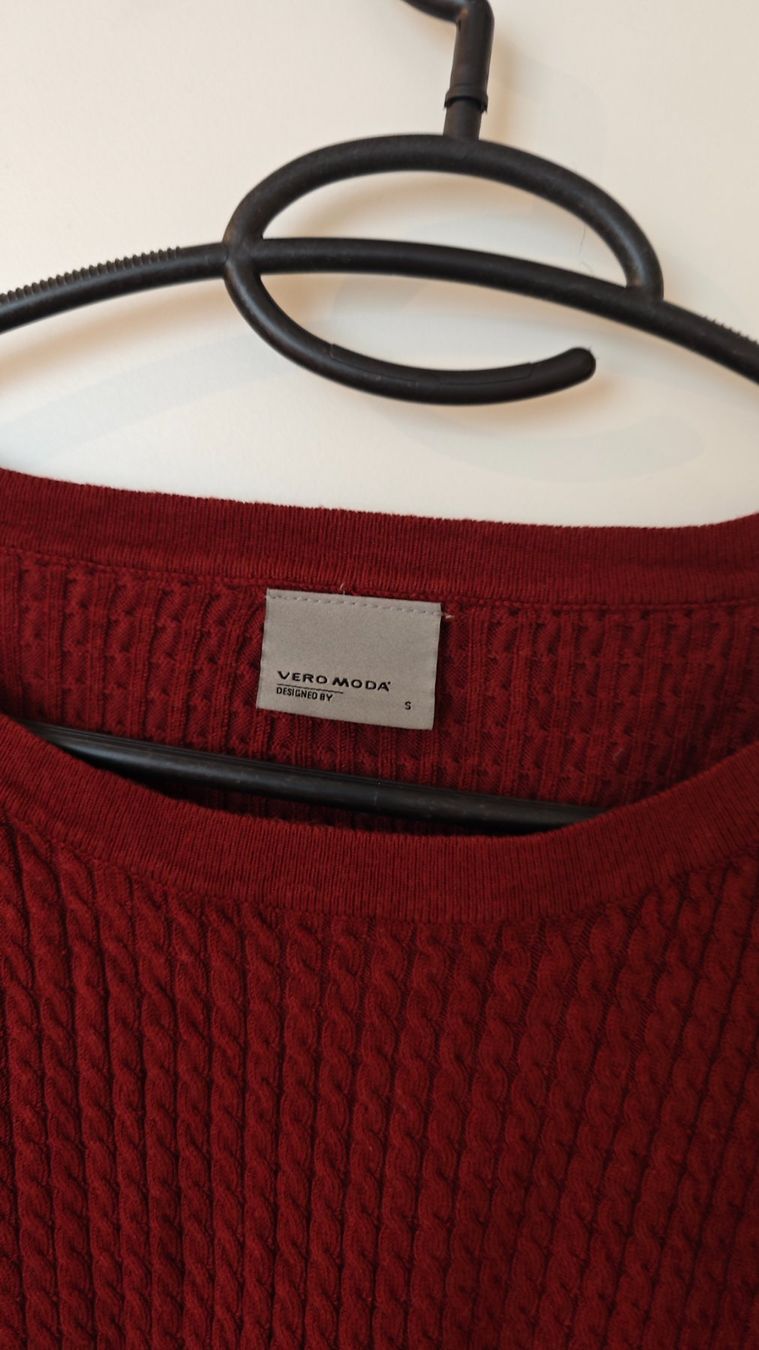 Maglioni & Felpe: Vero Moda Damenpullover Gr. S, weinrot – Usato da Bülach venduto da mastika82 1