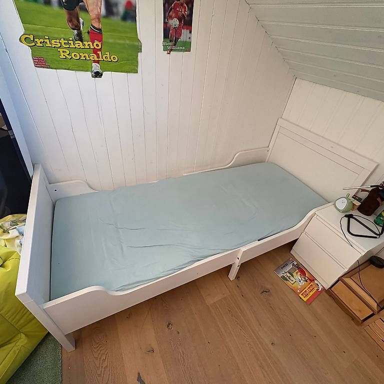 Letti: Kinderbett ausziehbar mit Matratze – Usato da Bäriswil BE venduto da peddel