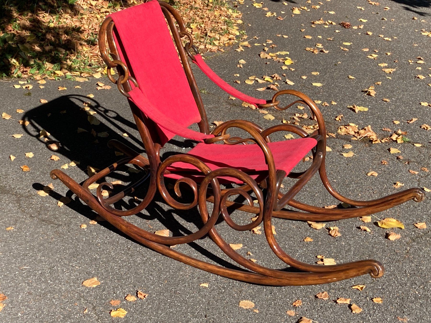 Thonet Sedie: Alter Schaukelstuhl Thonet Nr. 3 – Usato da Bottmingen venduto da ditschli63 5