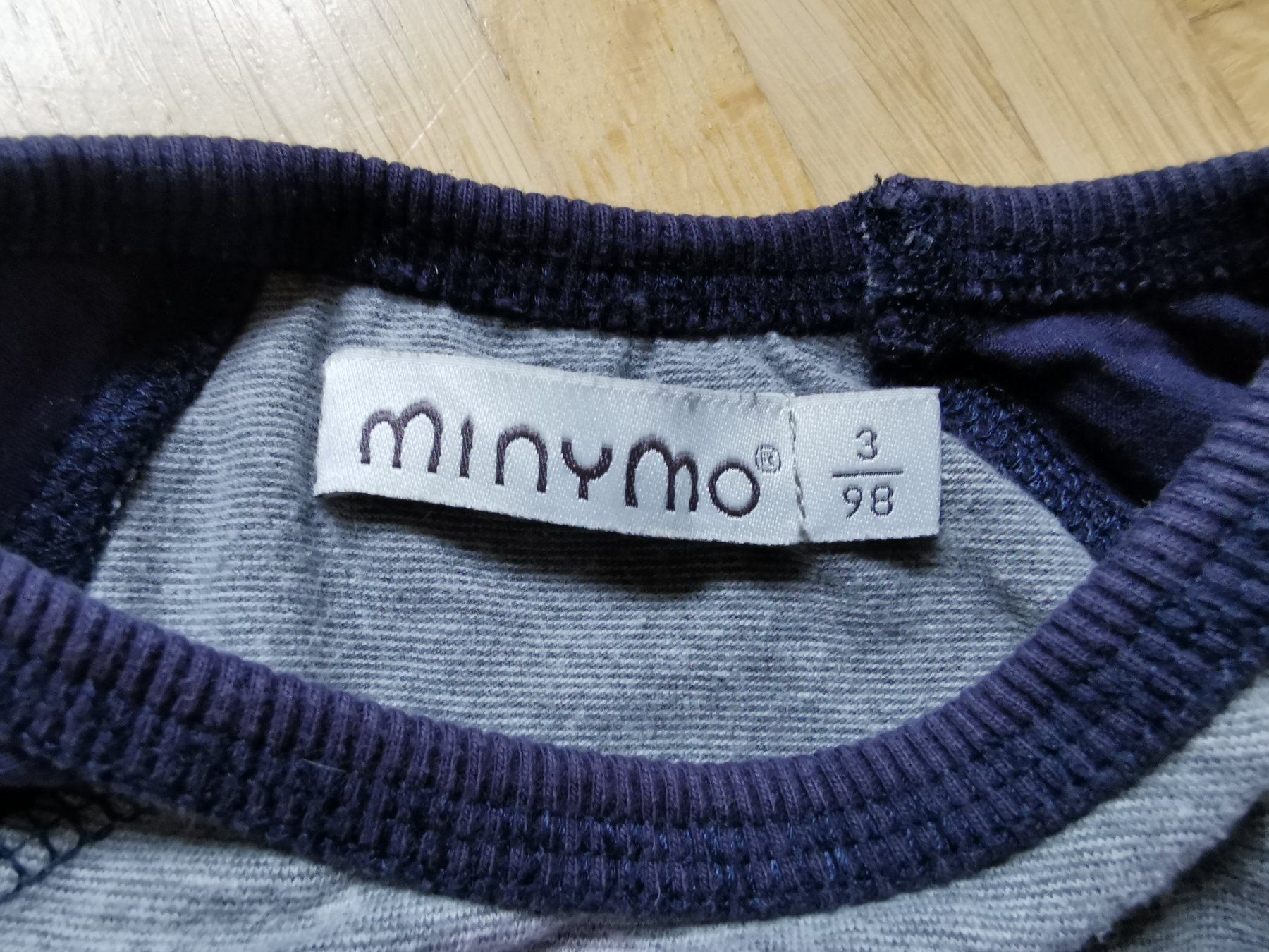 Maglioni & Felpe: Langarmshirt Minymo Gr. 98 – Usato da Stäfa venduto da flamingo_17 3