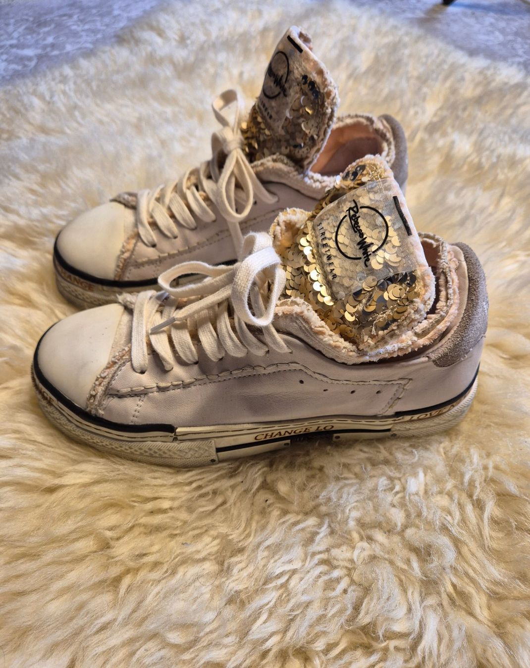 Damenschuhe: Turnschuhe Rebecca White – Neu und originalverpackt aus Leissigen von ali_k9v8